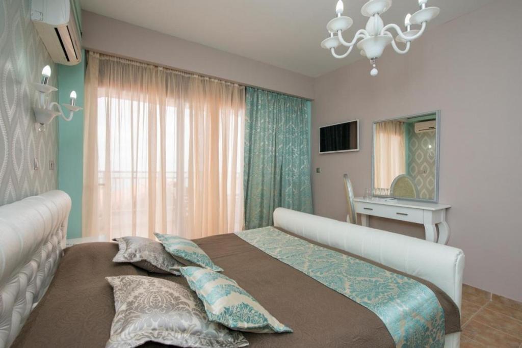 Maranton Beach Hotel Kínira Kültér fotó