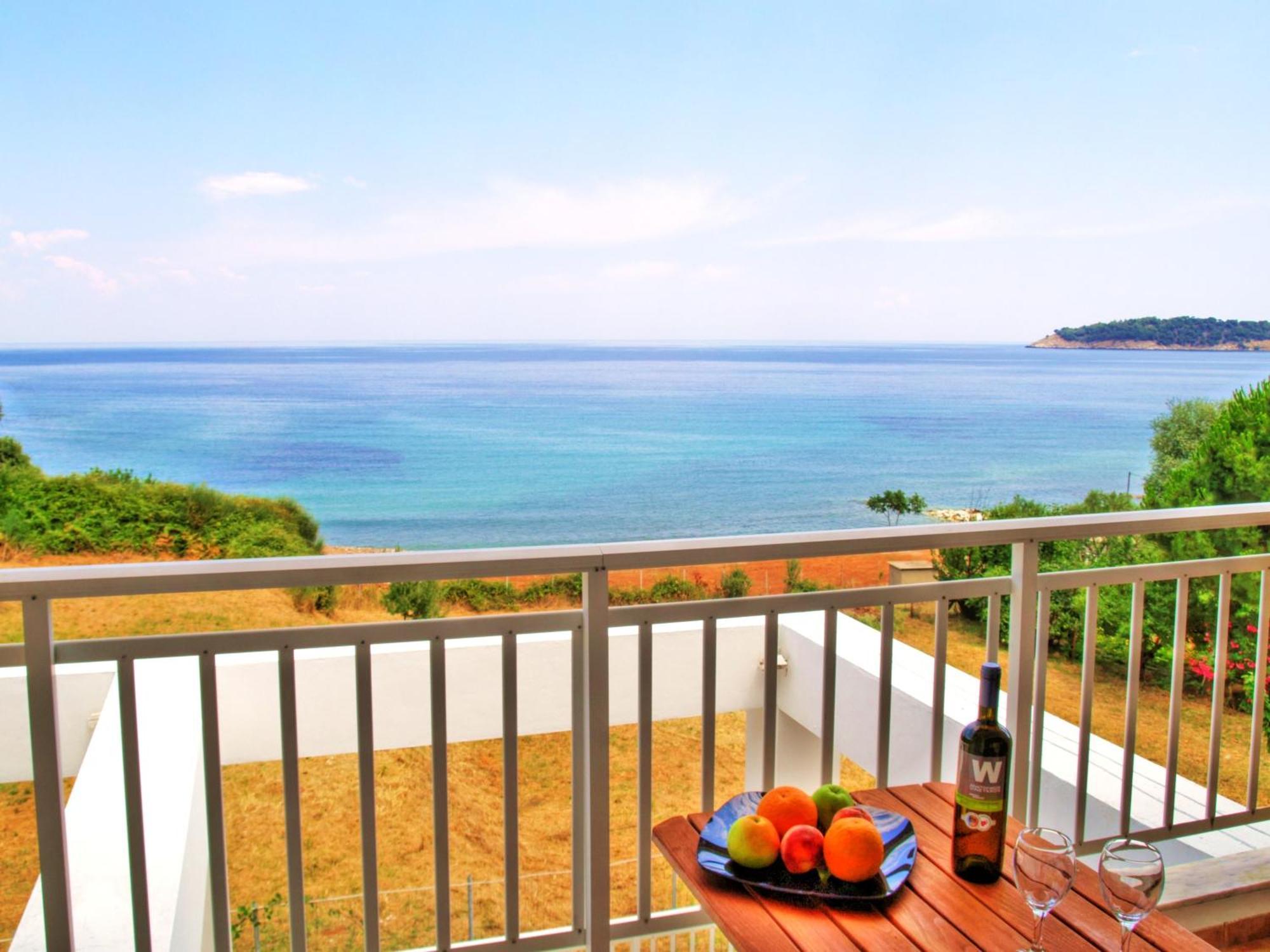 Maranton Beach Hotel Kínira Kültér fotó
