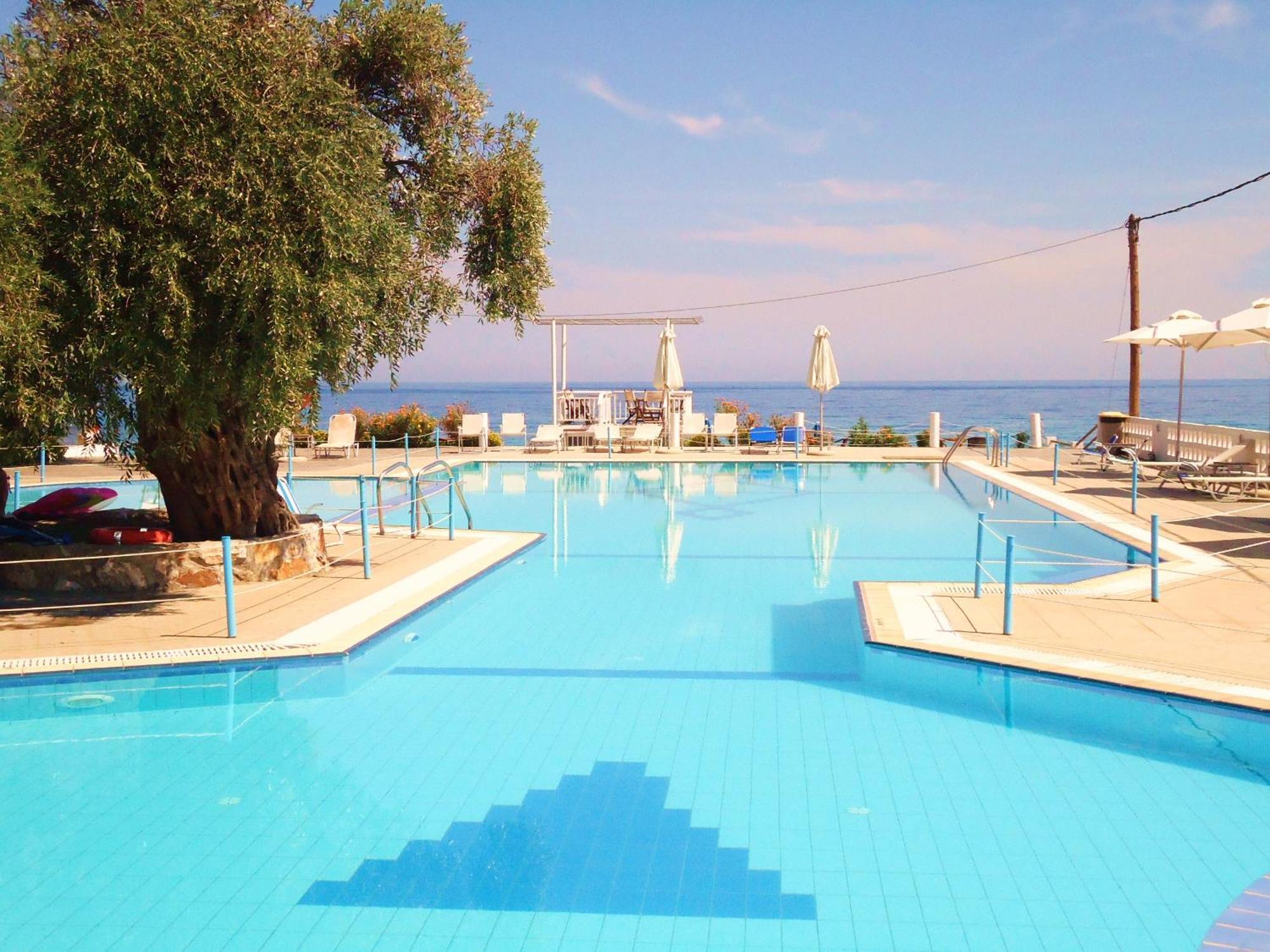 Maranton Beach Hotel Kínira Kültér fotó