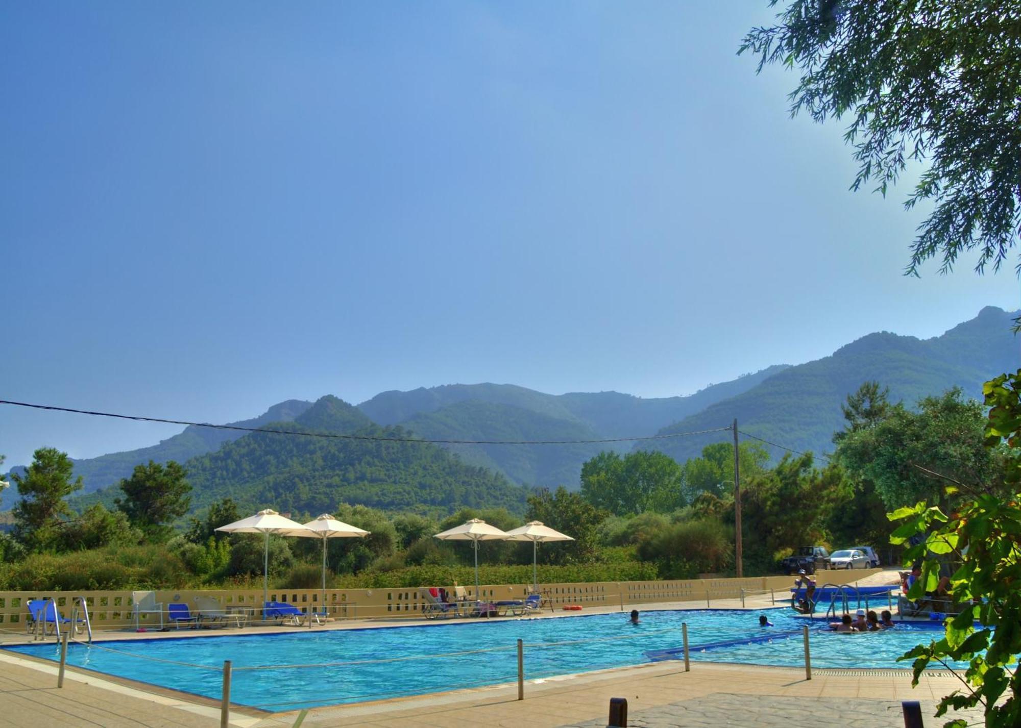 Maranton Beach Hotel Kínira Kültér fotó